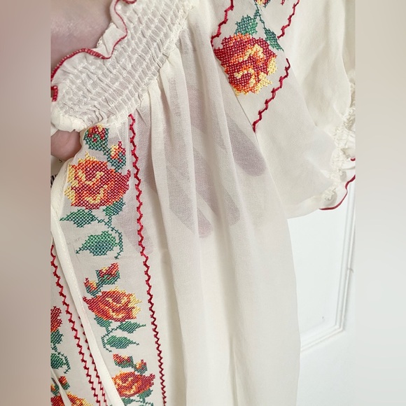 NWT! Isabella Rodriguez Womens Floral Sheer Blouse with Tie Closure Size Small - Picture 2 of 7